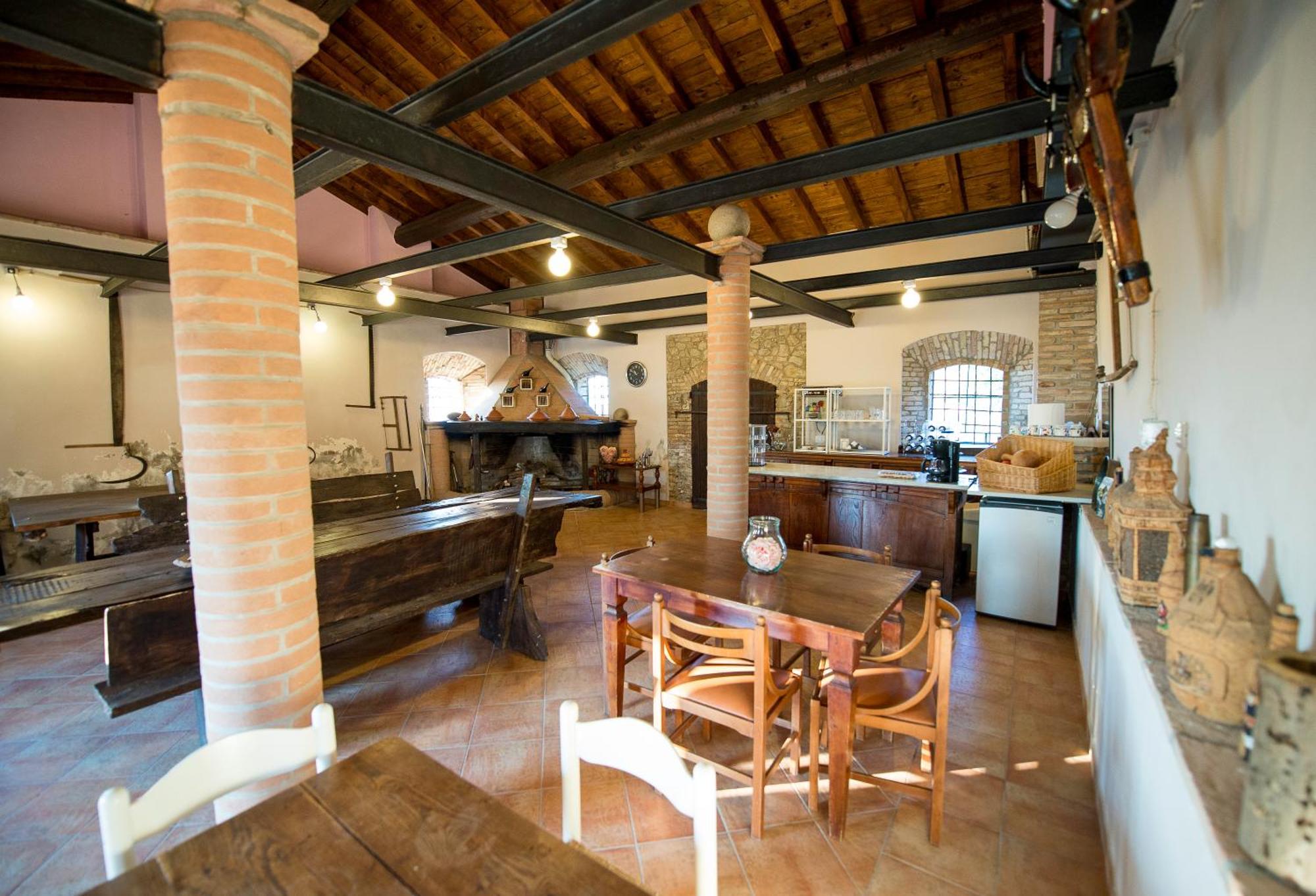 Fattoria Branciana Bed & Breakfast Rossena Exterior photo